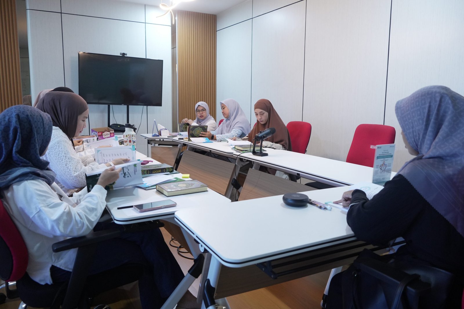 Pelindo Regional 4 Perkuat Pembinaan Spiritual Pekerja