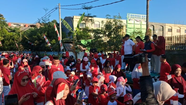 Ribuan Siswa dan Guru Madrasah Terpadu Penuhi Kota Makassar Gerak Jalan Kebangsaan