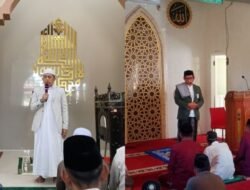 Kepala Kantor dan Kasubag TU Kemenhaj Pangkep Sosialisasikan Program Layanan kepada Jamaah Jumat
