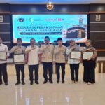Kemenhaj Soppeng, Dinkes Gowa, dan Dua Kloter Terima Penghargaan Atas Kinerja di Bidang Kesehatan  