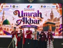 Lepas Jemaah Umrah JRW An-Nur Maarif, Kakanwil Kemenhaj Sulsel Pesan Jaga Nama Baik Bangsa hingga Perbanyak Amal
